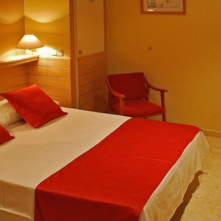 Hotel Piccadilly Sitges Exterior foto