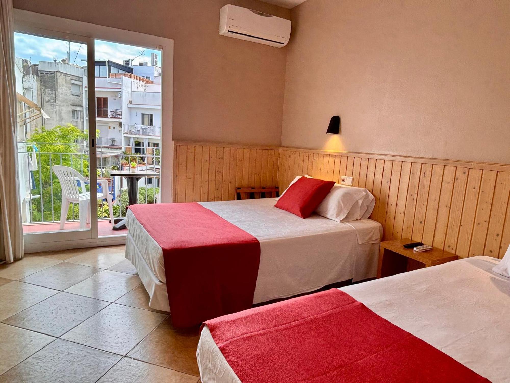 Hotel Piccadilly Sitges Exterior foto