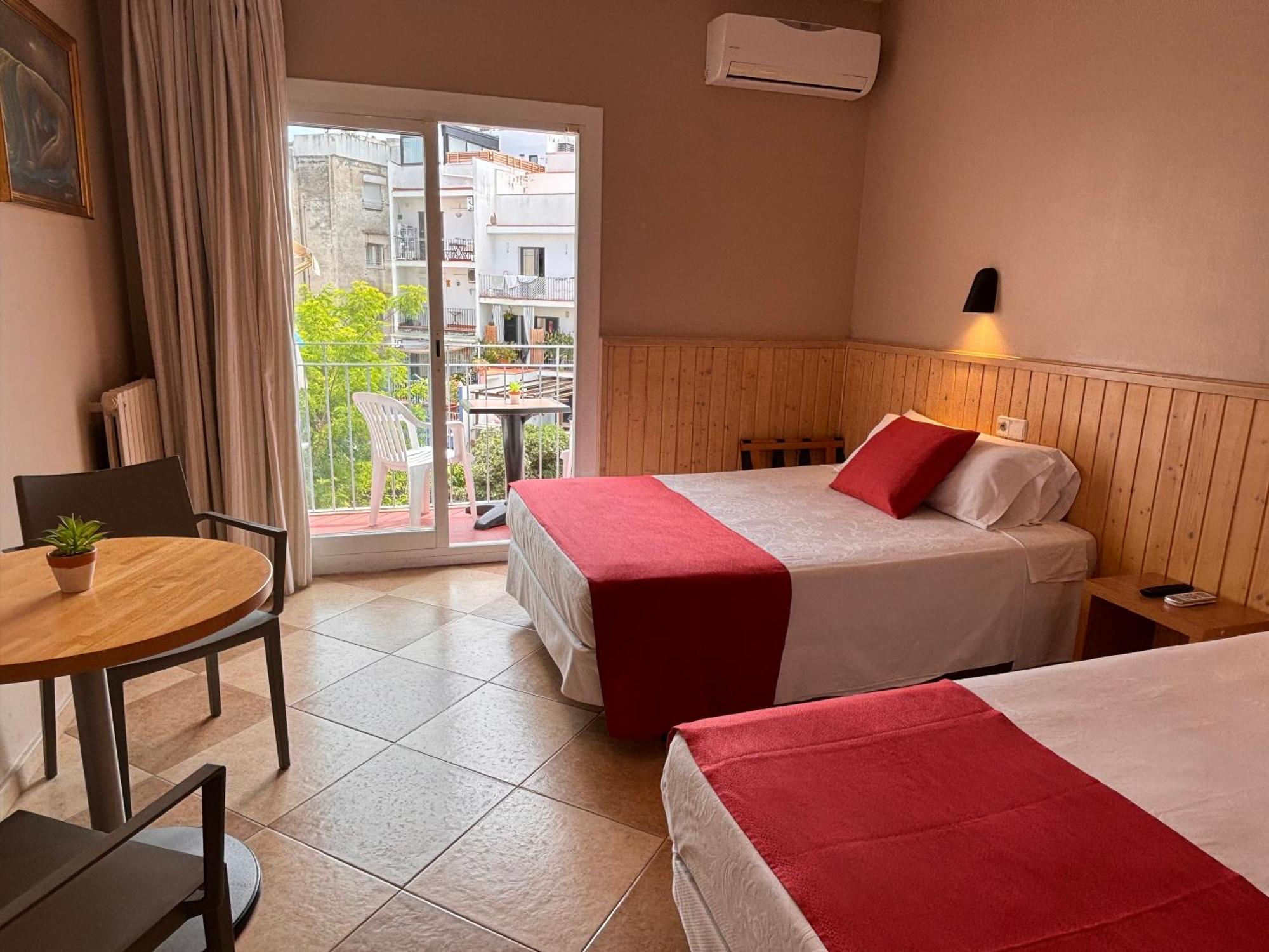 Hotel Piccadilly Sitges Exterior foto
